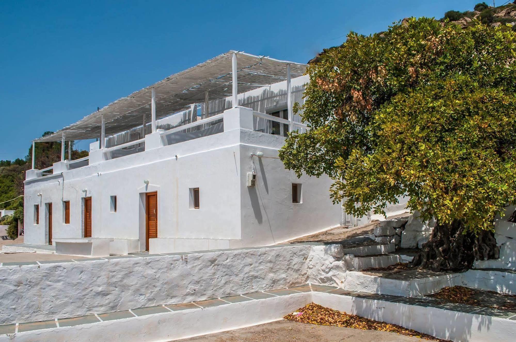 Vista Mare Milos Guest House Provatas Exterior photo